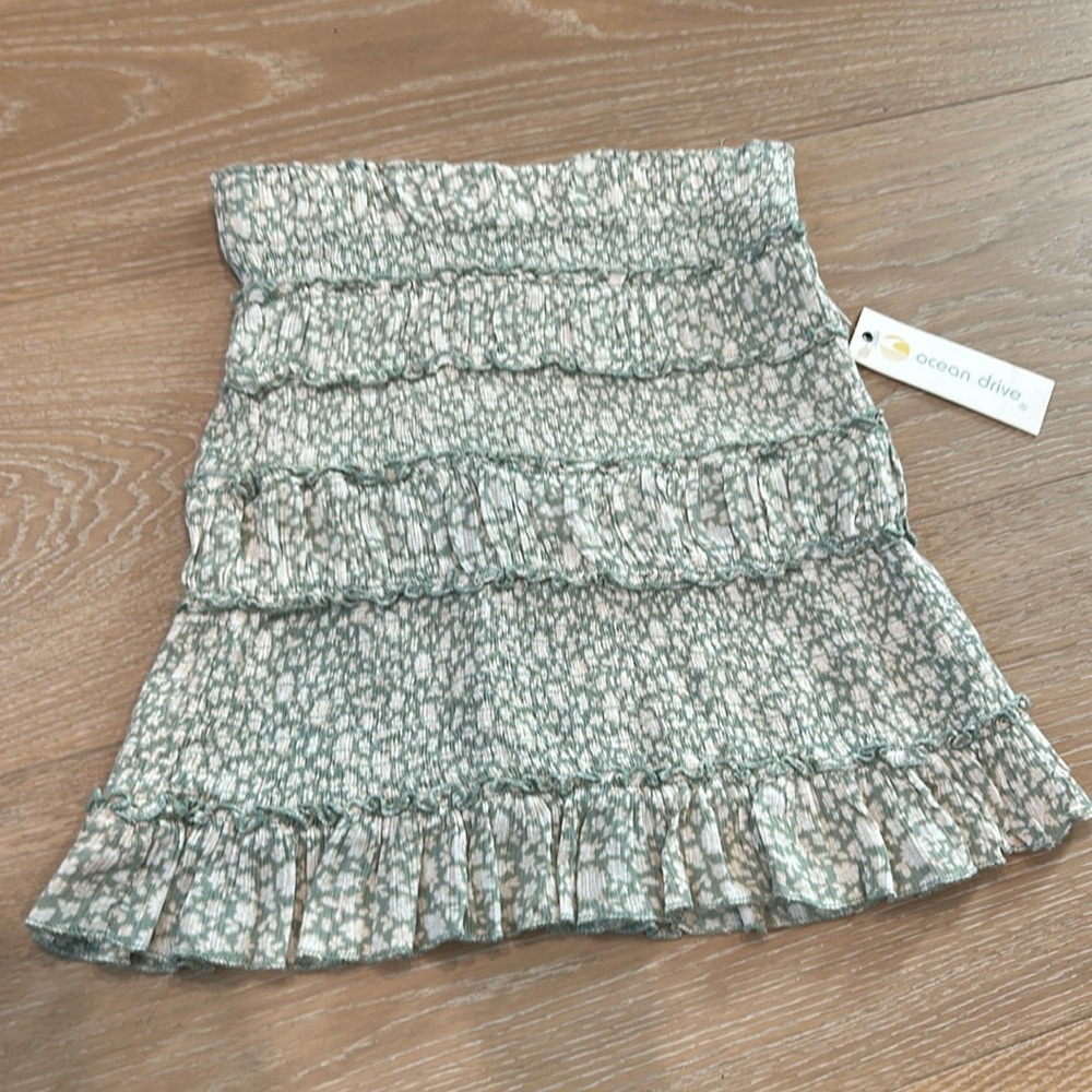 Brand New Ocean Drive Skirt Size Medium